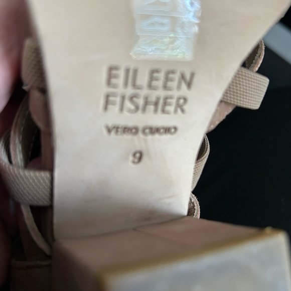 Eileen Fisher sandals 9 - Picture 5 of 5